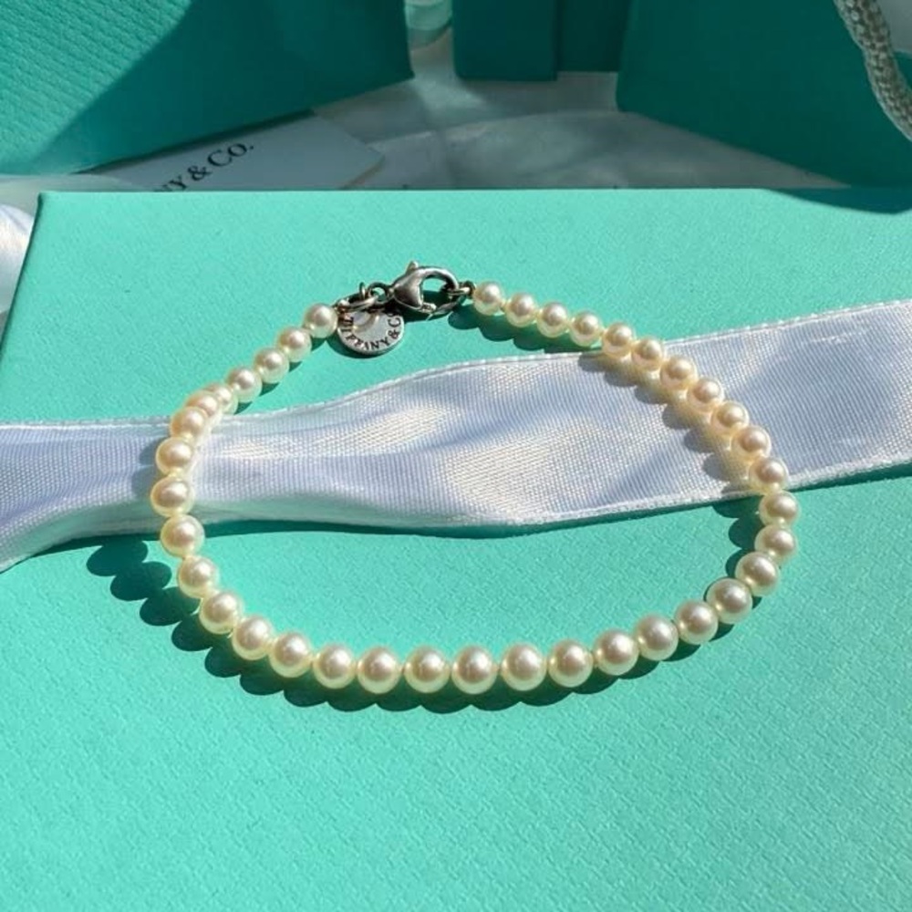 Tiffany & Co Ziegfield Pearl Bracelet SOLD